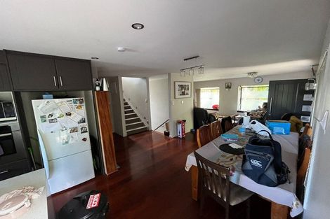 Photo of property in 18 Stottholm Road, Titirangi, Auckland, 0604