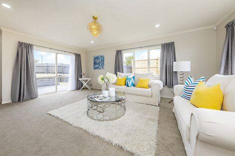 Photo of property in 12 Ironstone Place, Randwick Park, Auckland, 2105