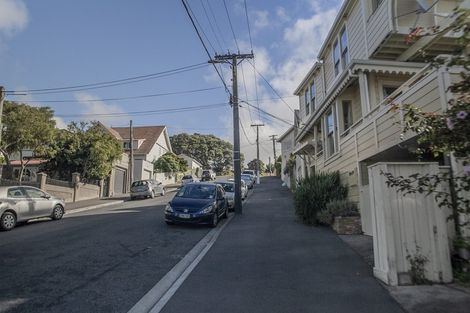 Photo of property in 72 Thompson Street, Mount Cook, Wellington, 6011