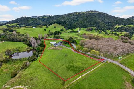 Photo of property in 109 Mountain Road, Maungaturoto, 0587