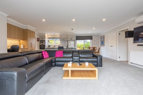 Photo of property in 11b Holyrood Terrace, Waipukurau, 4200
