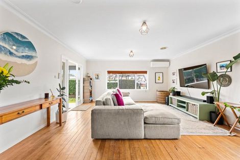 Photo of property in 12 Argyle Street, Waipu, 0510