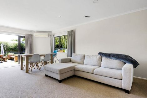 Photo of property in 33 Moore Street, Leamington, Cambridge, 3432