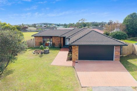 Photo of property in 172 Burswood Drive, Burswood, Auckland, 2013