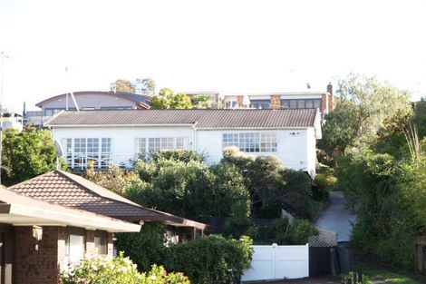 Photo of property in 2/9a Pah Road, Cockle Bay, Auckland, 2014