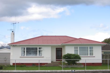 Photo of property in 94 Tiro Tiro Road, Levin, 5510