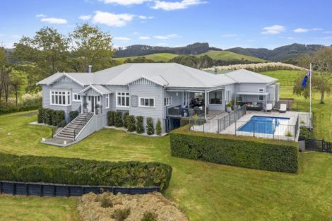 Photo of property in 490 North Road, Clevedon, Papakura, 2582