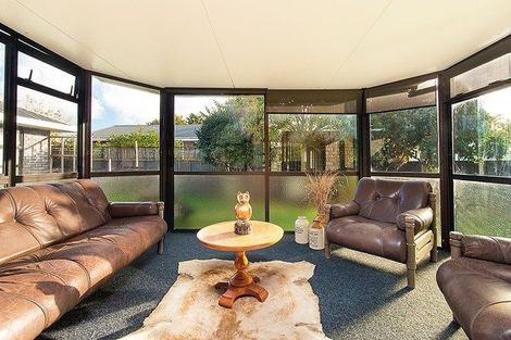 Photo of property in 42 Racecourse Road, Waiuku, 2123