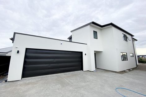 Photo of property in 11 Grey Way, Russley, Christchurch, 8042
