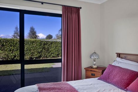 Photo of property in 270 Smart Road, Hillsborough, New Plymouth, 4372