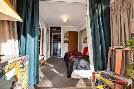 Photo of property in 8 Omata Road, Westown, New Plymouth, 4310