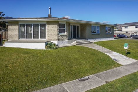 Photo of property in 26 Durham Street, Stoke, Nelson, 7011