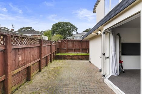 Photo of property in 24a James Road, Manurewa, Auckland, 2102