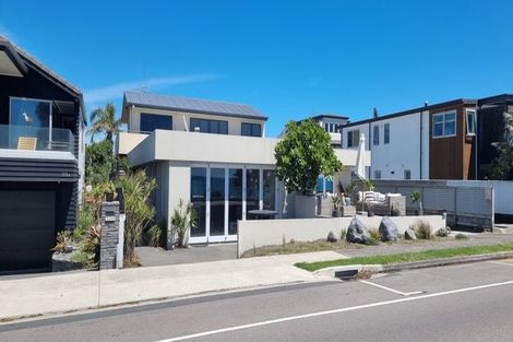 Photo of property in 171 Marine Parade, Mount Maunganui, 3116