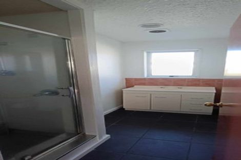 Photo of property in 58 Inwoods Road, Parklands, Christchurch, 8083