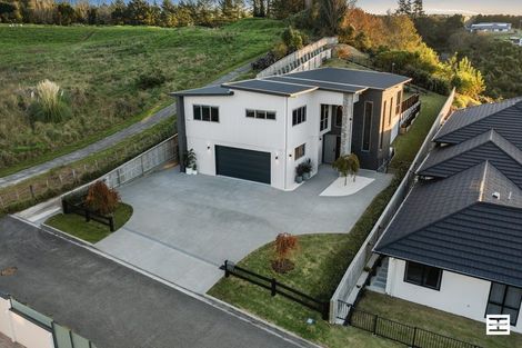 Photo of property in 10 Kissling Terrace, Pyes Pa, Tauranga, 3112
