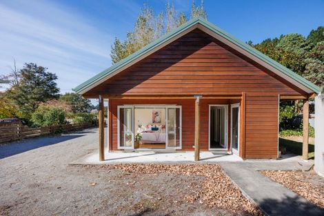 Photo of property in 55 Fitzherbert East Road, Aokautere, Palmerston North, 4471