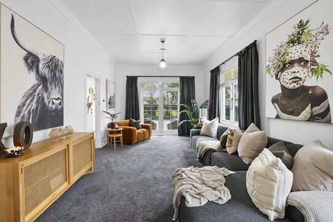 Photo of property in 372a Carrington Street, Upper Vogeltown, New Plymouth, 4310