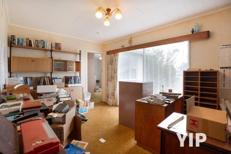 Photo of property in 1 Turville Crescent, Newlands, Wellington, 6037