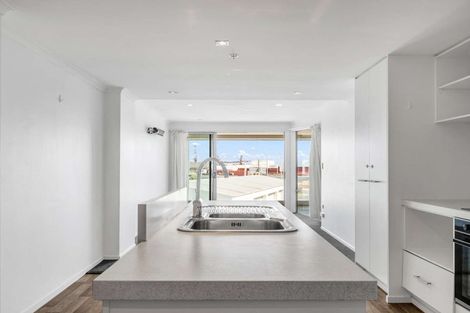 Photo of property in 215/332 Maunganui Road, Mount Maunganui, 3116