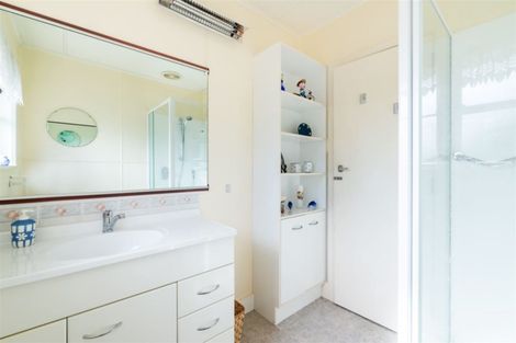 Photo of property in 24 Koromiko Street, New Lynn, Auckland, 0600