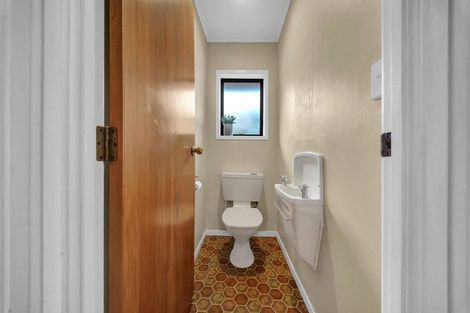 Photo of property in 16 Westholm Way, Pahurehure, Papakura, 2113