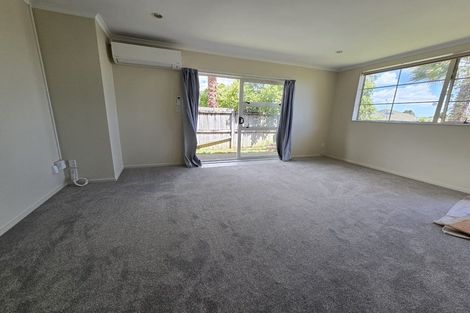 Photo of property in 182 Keri Vista Rise, Papakura, 2110