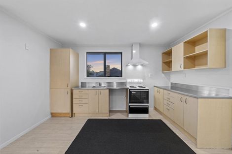 Photo of property in 32 Strid Road, Te Atatu South, Auckland, 0610