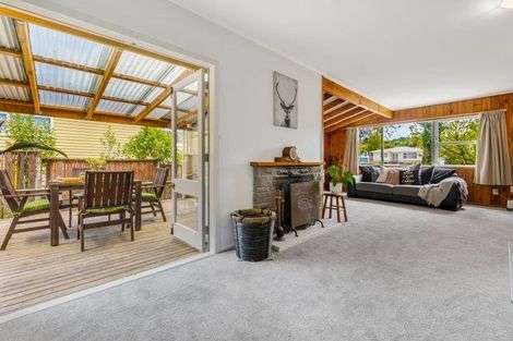 Photo of property in 52 Stottholm Road, Titirangi, Auckland, 0604