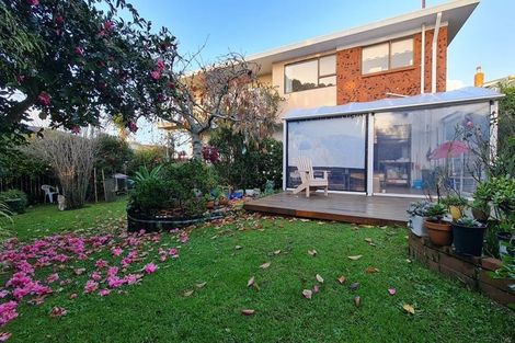 Photo of property in 1 Sunrise Lane, Te Atatu South, Auckland, 0610