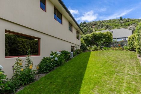 Photo of property in 14 Moana View Road, Waikawa, Picton, 7220