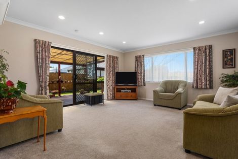 Photo of property in 16 Walnut Grove, Whakatane, 3120