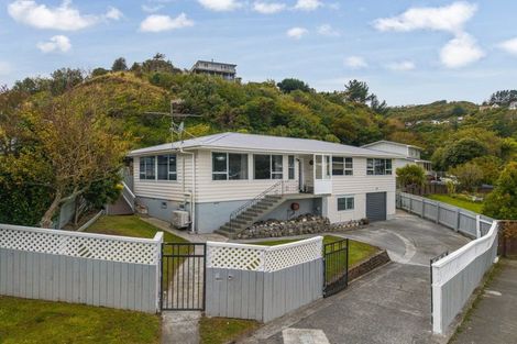 Photo of property in 11 Tweed Road, Papakowhai, Porirua, 5024