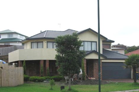 Photo of property in 19 San Bernadino Drive, Henderson, Auckland, 0612