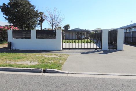 Photo of property in 20 Saltaire Street, North New Brighton, Christchurch, 8083