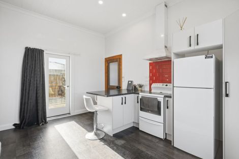 Photo of property in 21 Taruna Place, Havelock North, 4130