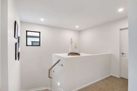 Photo of property in 9/60 Kelman Road, Kelston, Auckland, 0602