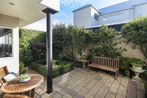 Photo of property in 3/33 Holly Road, St Albans, Christchurch, 8014