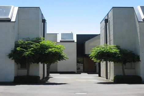Photo of property in 2/11 Church Lane, Merivale, Christchurch, 8014
