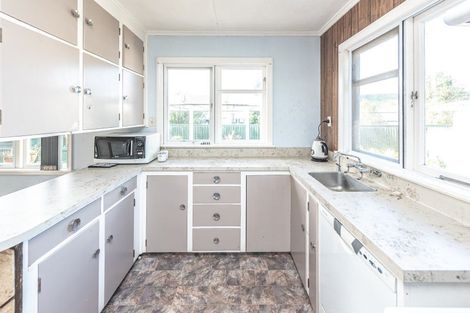 Photo of property in 15 Kaka Place, Whanganui East, Whanganui, 4500