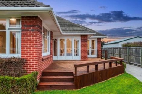 Photo of property in 3 Roslyn Avenue, Mairehau, Christchurch, 8052