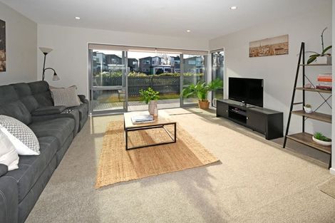 Photo of property in 1 Longueval Lane, Broomfield, Christchurch, 8042