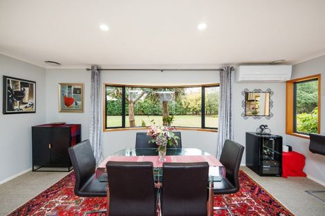 Photo of property in 46 Turitea Road, Fitzherbert, Palmerston North, 4472