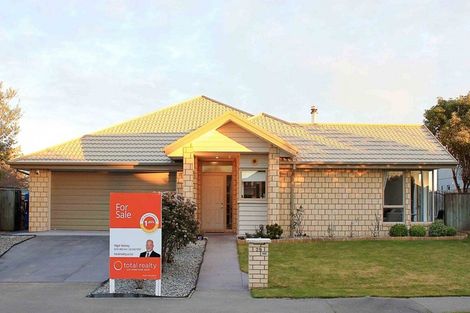Photo of property in 29 Linkwater Way, Parklands, Christchurch, 8083