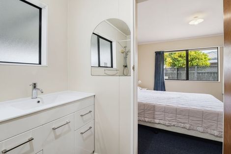 Photo of property in 33 Ruahine Street, Roslyn, Palmerston North, 4414