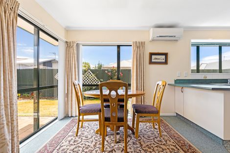 Photo of property in 3 Daniela Lane, Linwood, Christchurch, 8062