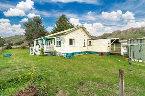 Photo of property in 2 Tawata Road, Kirikau, Taumarunui, 3993