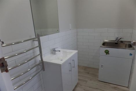 Photo of property in 2/67a Kenderdine Road, Papatoetoe, Auckland, 2025