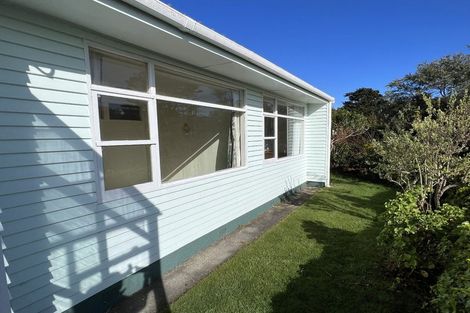 Photo of property in 1 Rajputana Way, Khandallah, Wellington, 6035