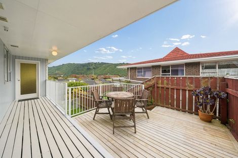 Photo of property in 2/13 Roband Crescent, Brown Owl, Upper Hutt, 5018